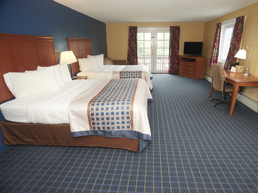 Swiss Chalets Village Inn - photo 22