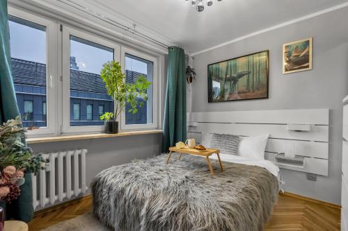 Central 2 Bedroom Apartment Balcony City View Top Location by Rentujemy — 4-Star Luxury Hotel in Warsaw, Poland