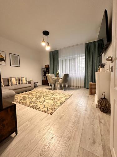 Cristina Dreams Apartaments 2 — 4-Star Luxury Hotel in Botosani, Romania