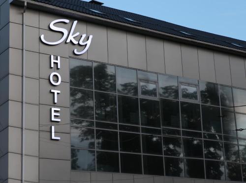 Sky Hotel - carbon neutral hotel in Dnipro
