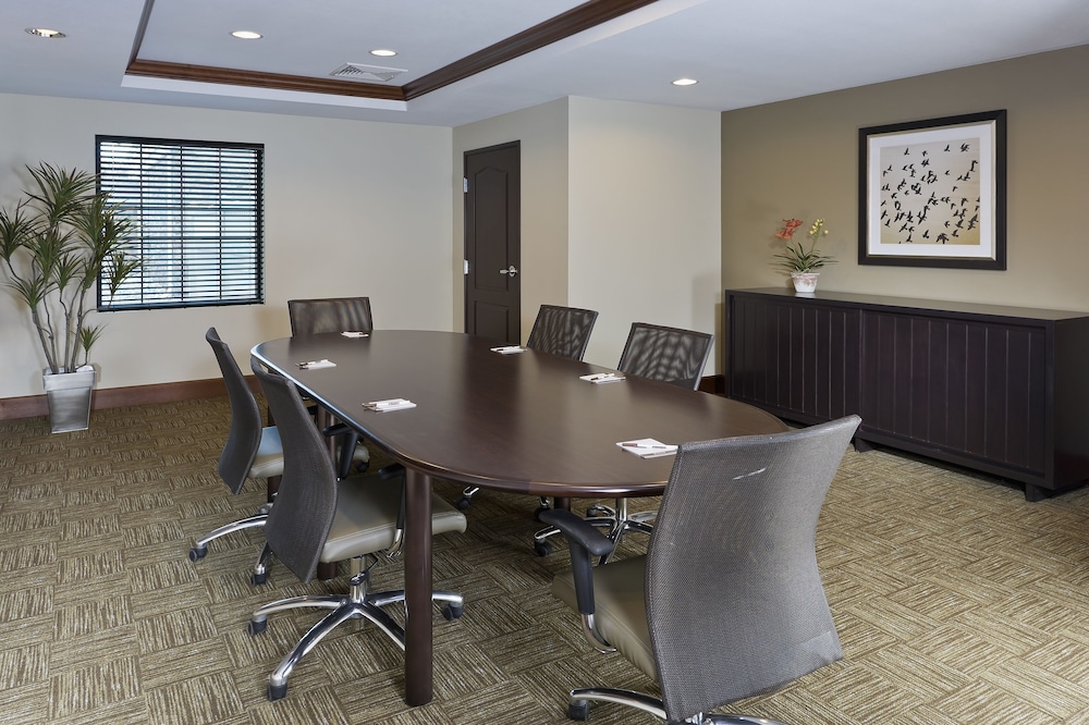 Staybridge Suites Montgomeryville by IHG - photo 18