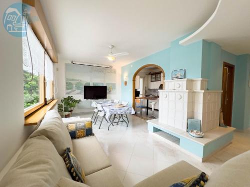 Viale Miramare 279 Tirabora Short Rent — 4-Star Luxury Hotel in Trieste, Italy