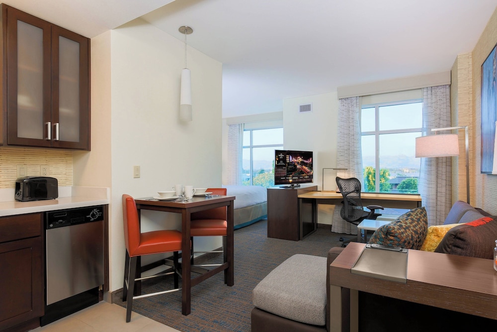 Residence Inn by Marriott San Jose Airport - photo 7