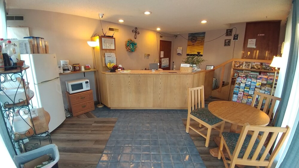 Colwell Inn - photo 3