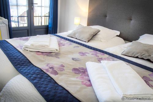 Gite Domaine de Trevety — 5-Star Luxury Hotel in Chatillon-Sur-Cher, France