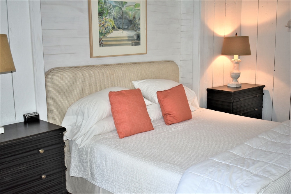 Simonton Court Historic Inn & Cottages - photo 65