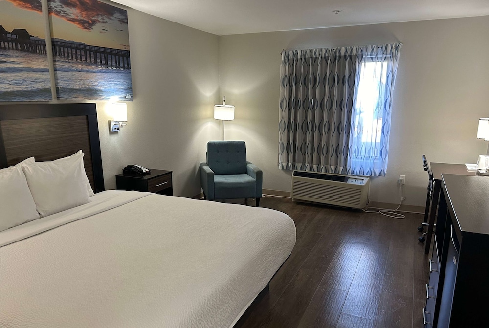 Days Inn by Wyndham Panama City Callaway - photo 9