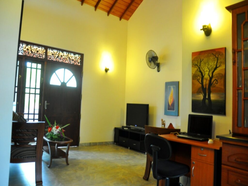 Canal Villa — 4-Star Luxury Hotel in Bentota, Sri Lanka