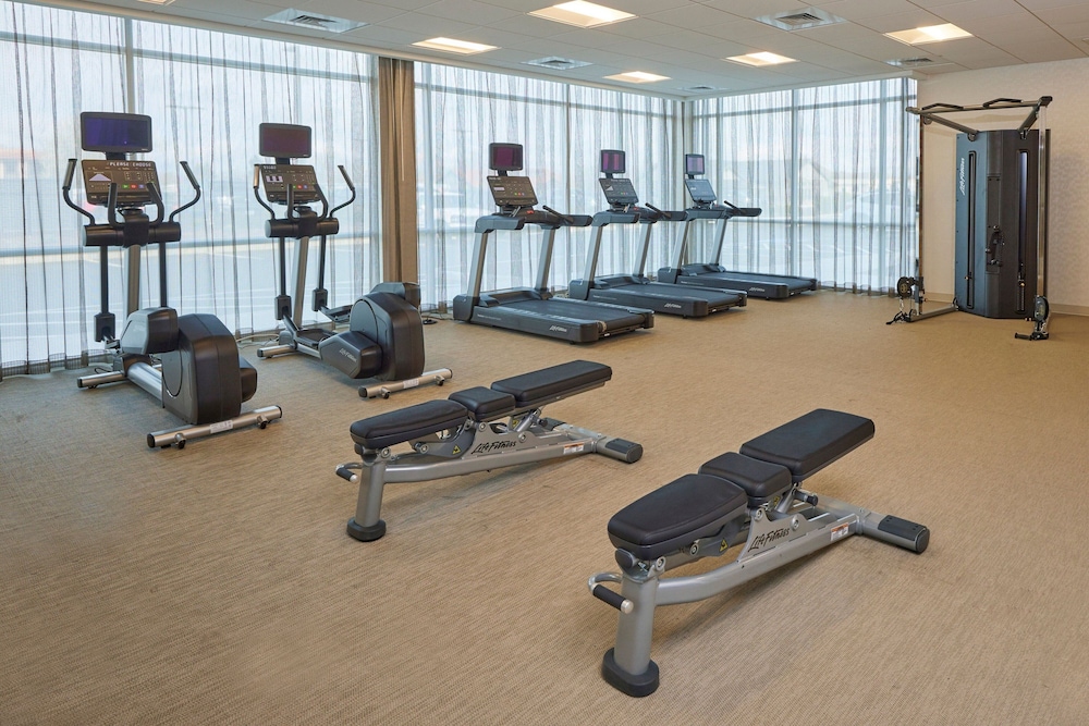 SpringHill Suites by Marriott Medford Airport - photo 24