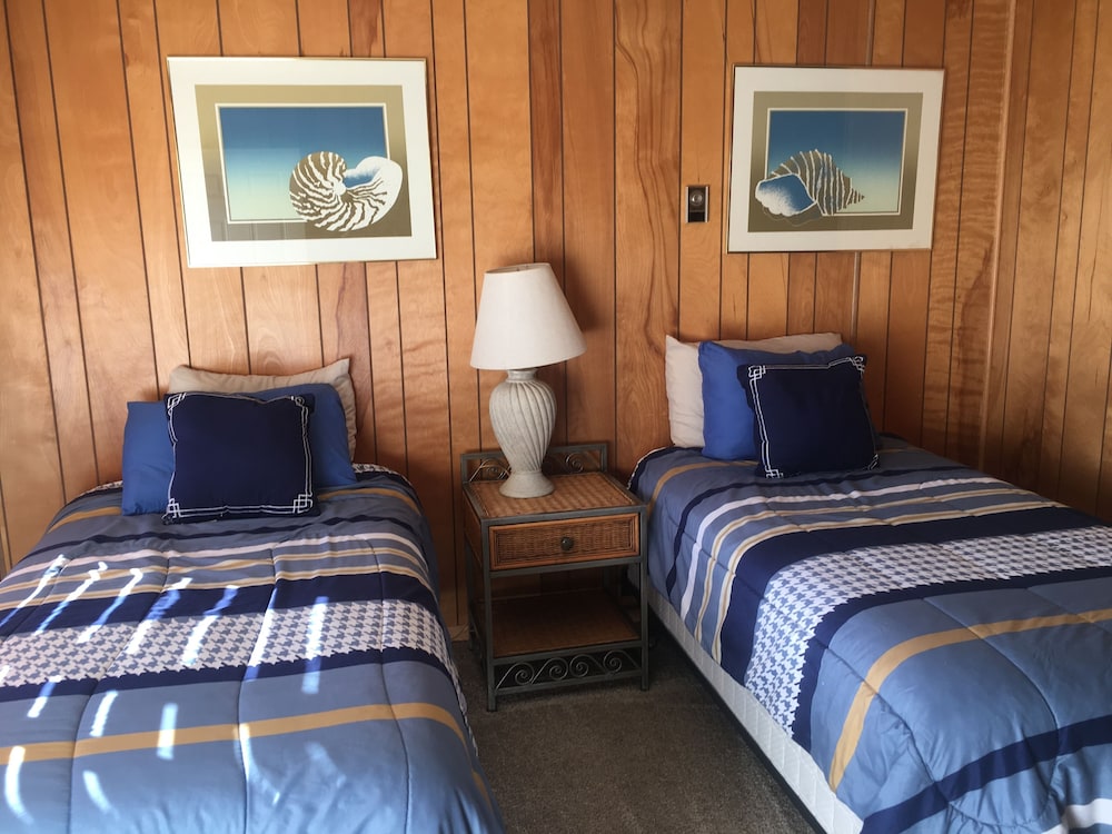 Tyee Restaurant and Hotel - photo 9