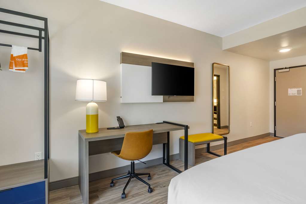 Comfort Inn & Suites New Port Richey Downtown District - photo 19