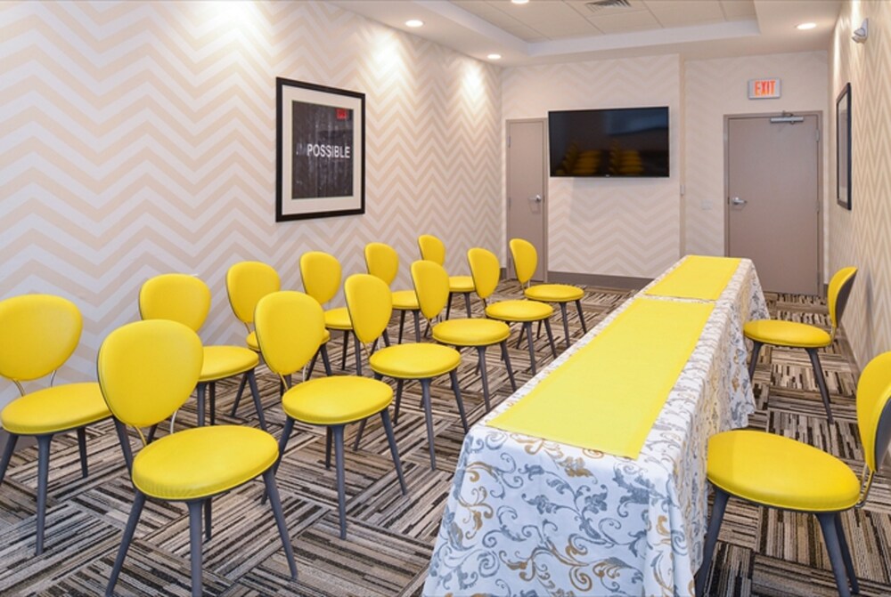 Holiday Inn Express & Suites Shippensburg by IHG - photo 62