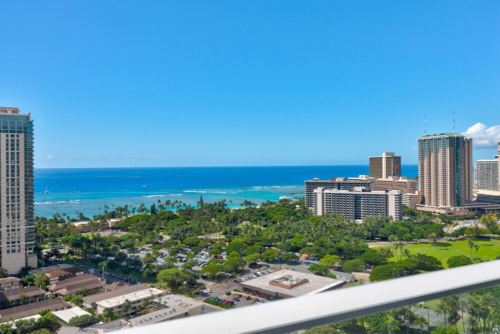 The Ritz Carlton Residences by Real Select Vacation - photo 148