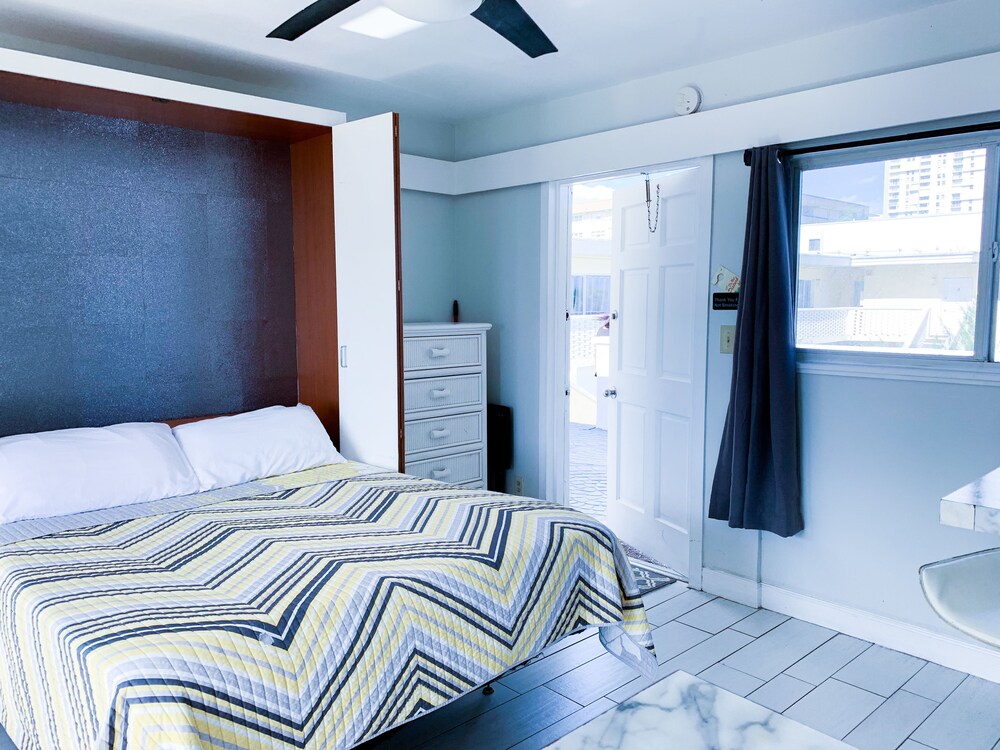 Coral Tides Resort - photo 11