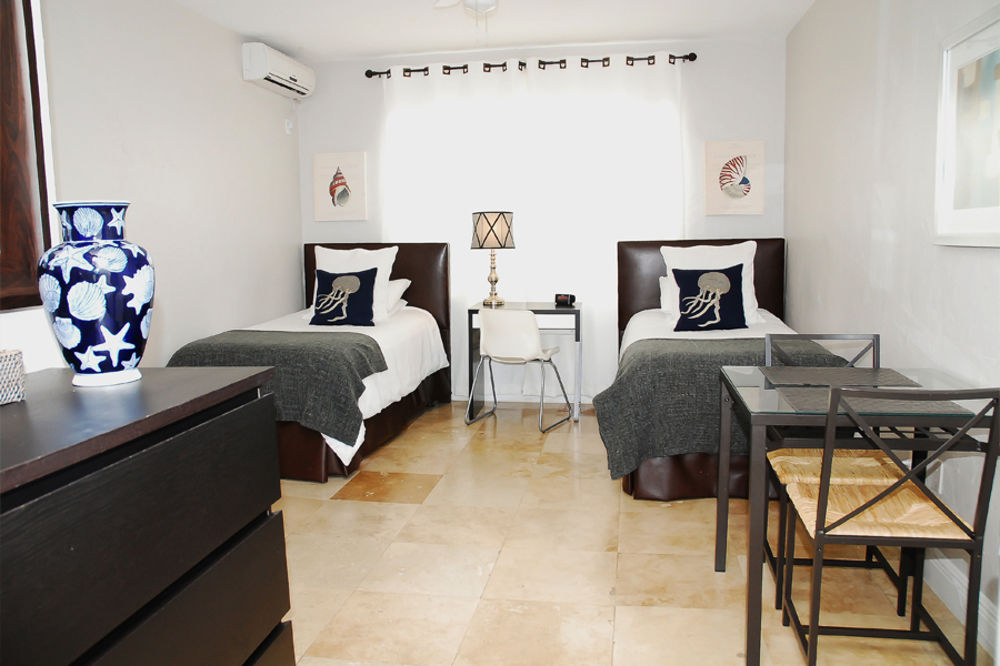 Hotel18 - photo 3
