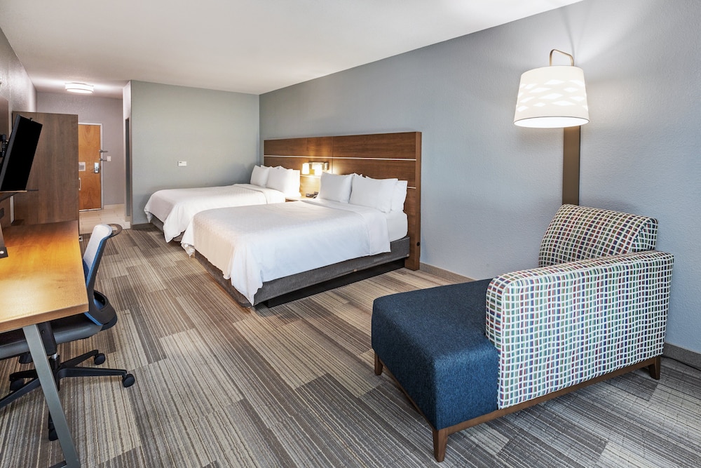 Holiday Inn Express & Suites Austin NE Hutto by IHG - photo 21