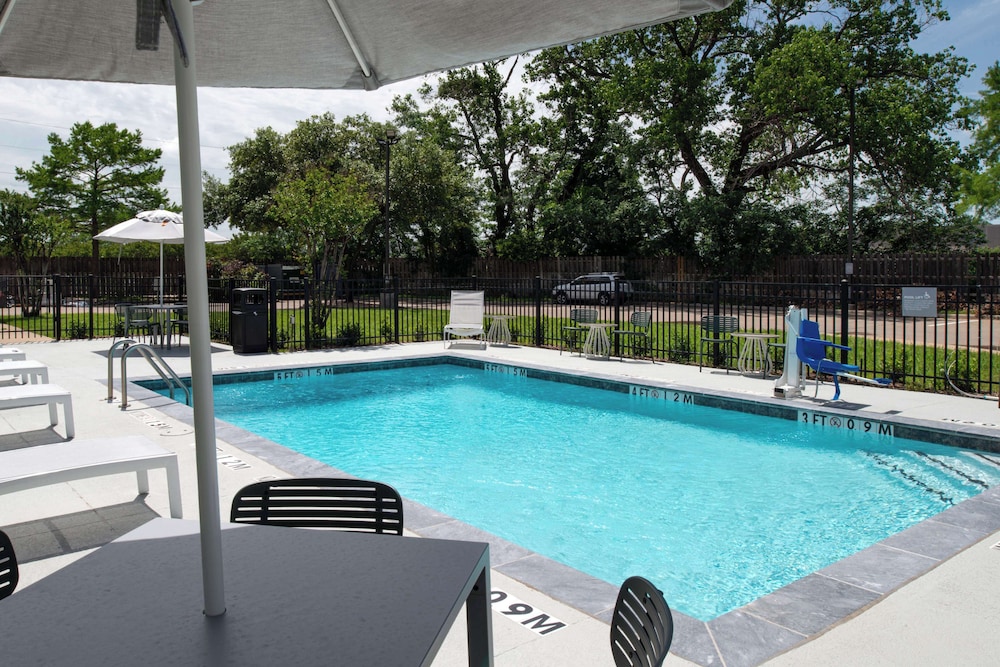 Spark by Hilton Dallas Medical District Love Field - photo 46