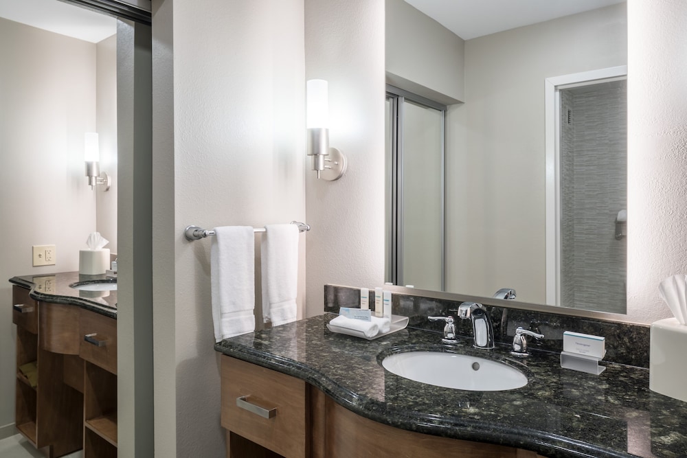 Homewood Suites by Hilton Cedar Rapids North - photo 20