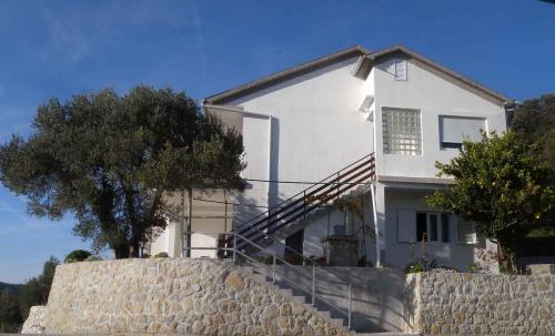 Apartment Kampor 3 — 4-Star Luxury Hotel in Kampor, Croatia