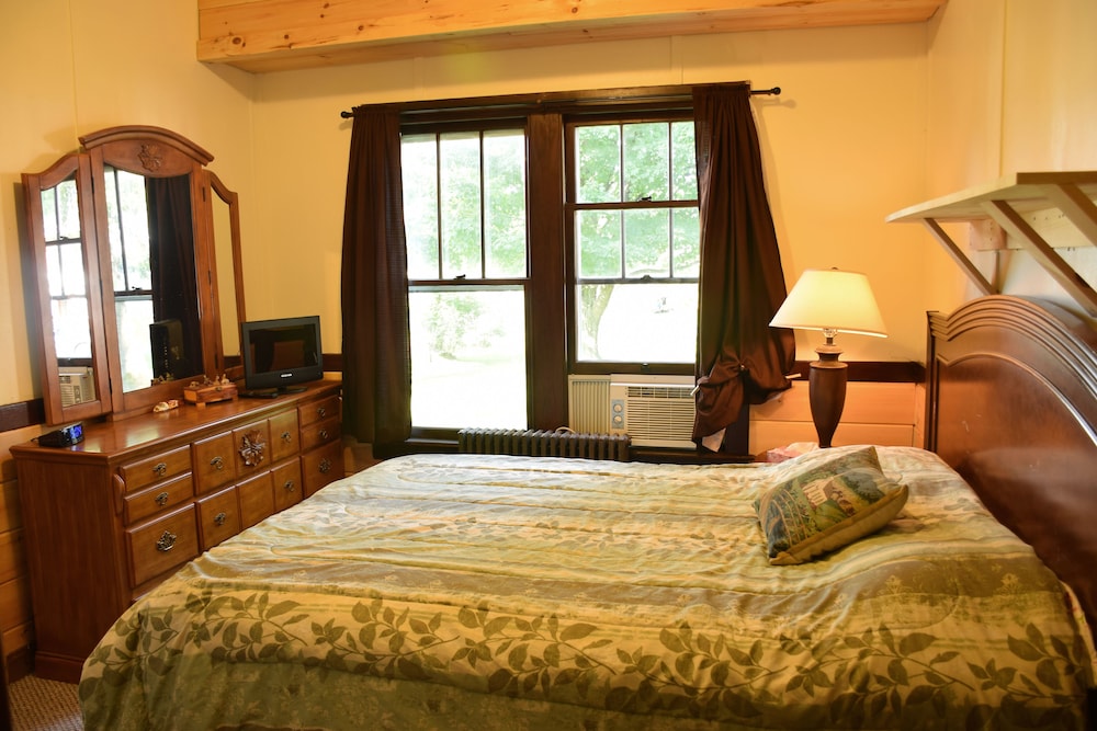 The Baseball Hotel - photo 34