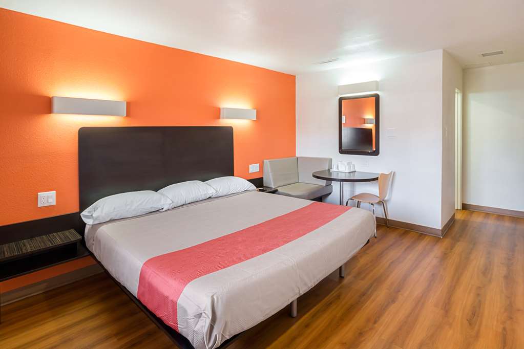 Motel 6 El Paso TX Airport Fort Bliss - photo 17