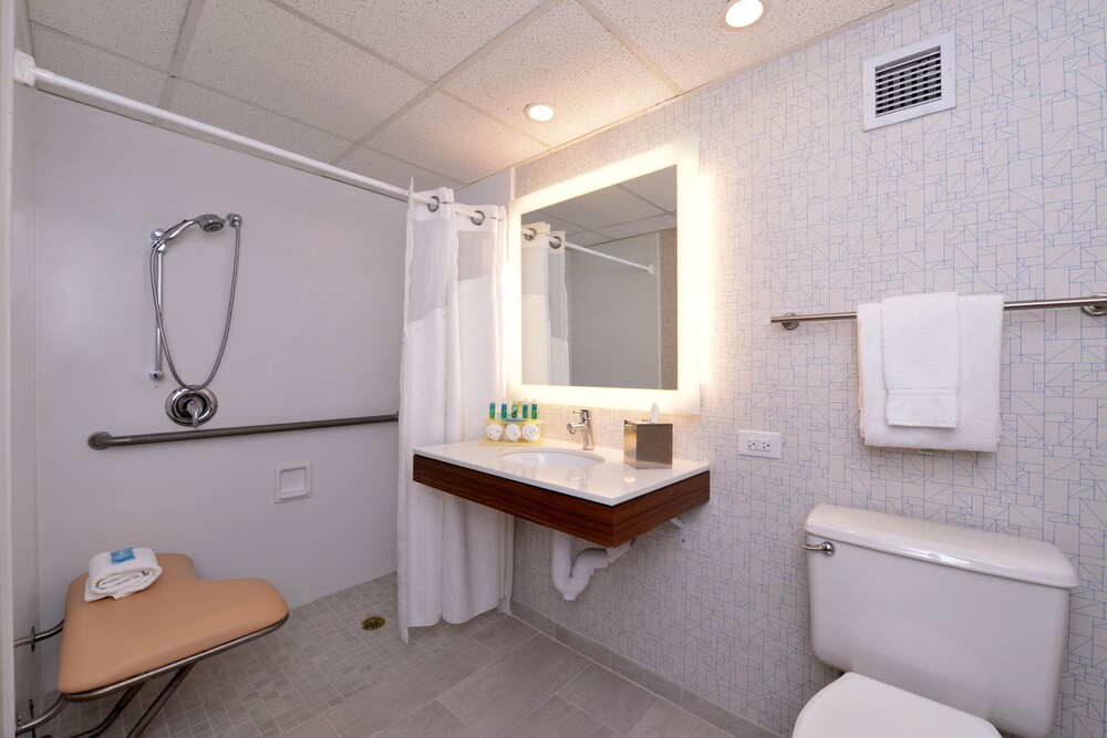 Holiday Inn Express Springfield by IHG - photo 20