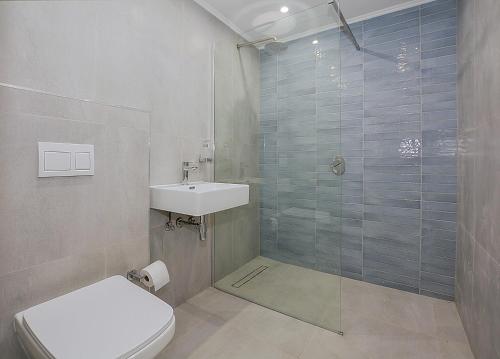 Oceanview Apartment — 4-Star Luxury Hotel in Bloubergstrand, South Africa