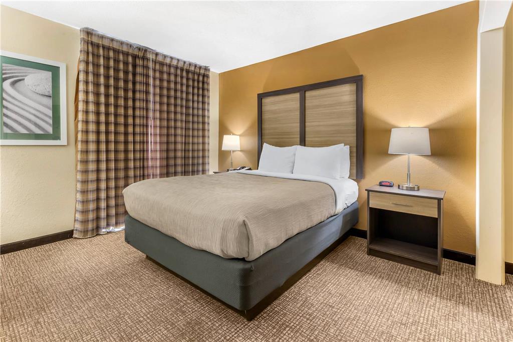 Quality Inn & Suites Spring Lake Fayetteville near Fort Bragg - photo 14