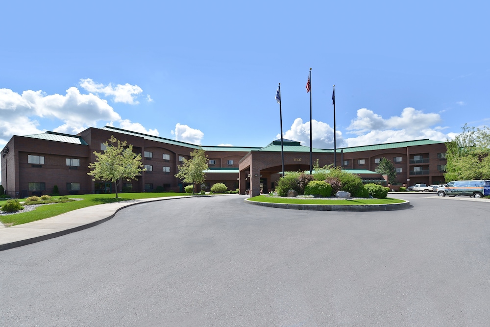 Hampton Inn Kalispell - photo 86