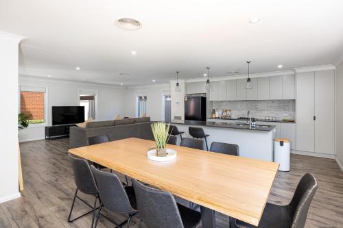 Contemporary Living in the CBD in Wagga Wagga, Australia