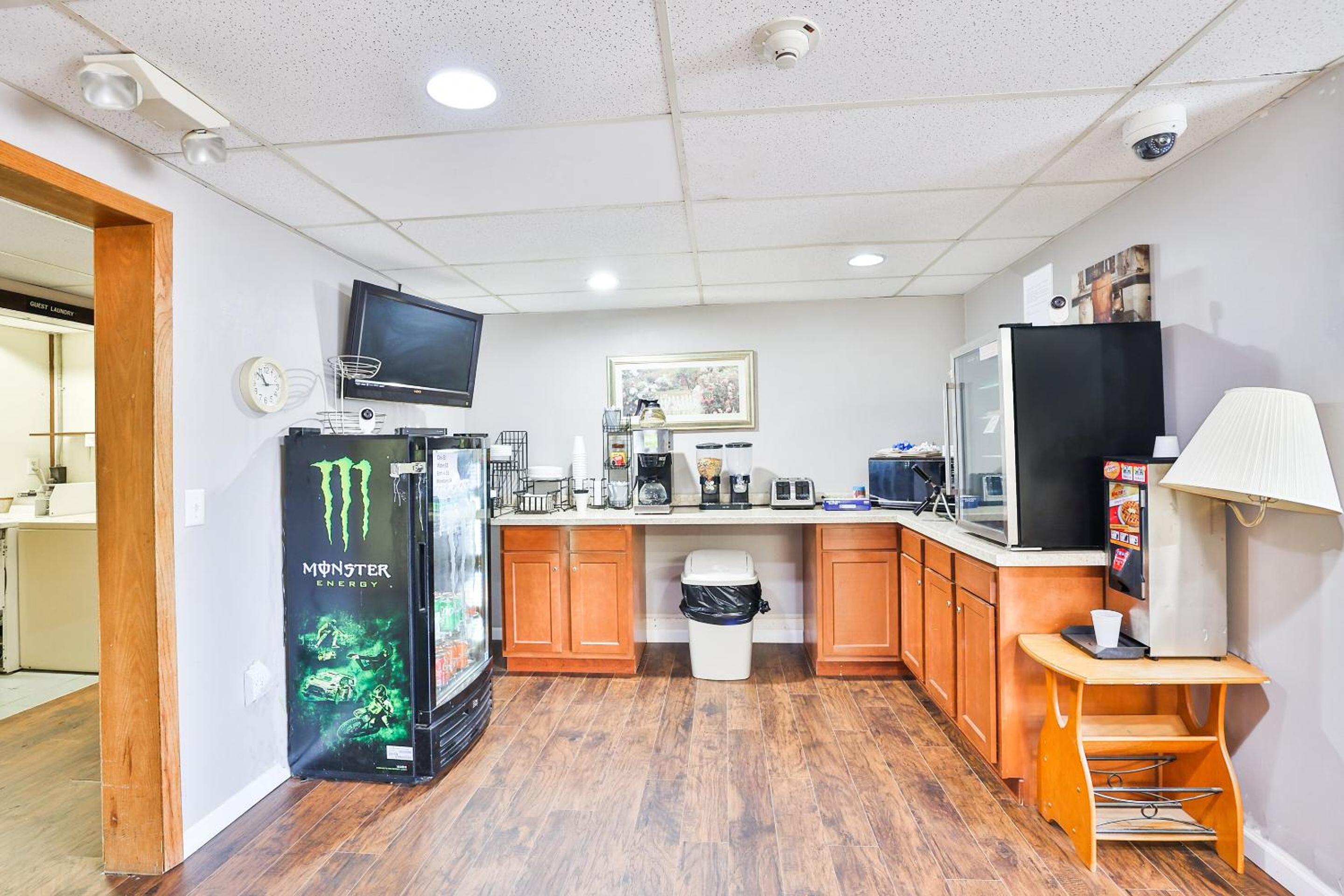 OYO Hotel Pipestone MN Canterbury Park - photo 40