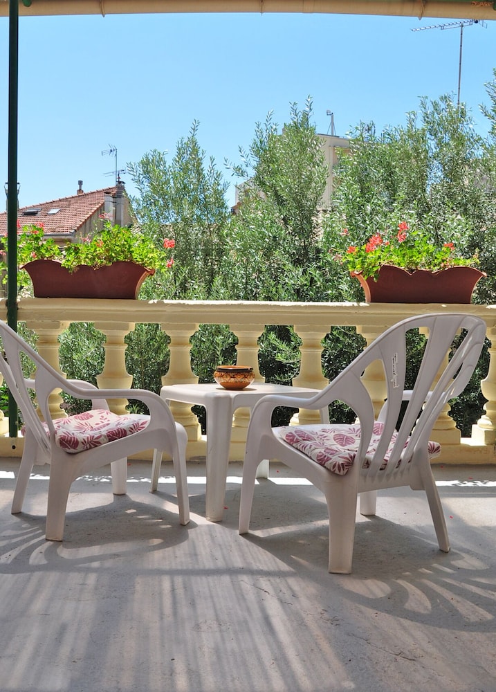Hôtel Select - last minute hotel in Salon-De-Provence