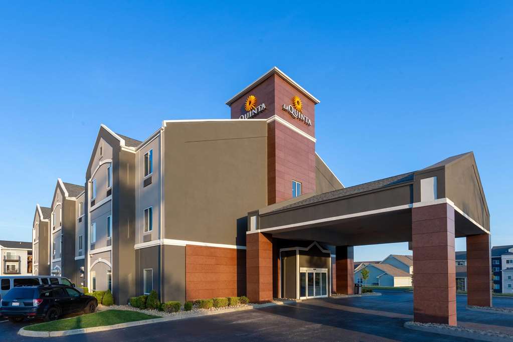 La Quinta Inn & Suites by Wyndham Columbus West Hilliard - photo 3