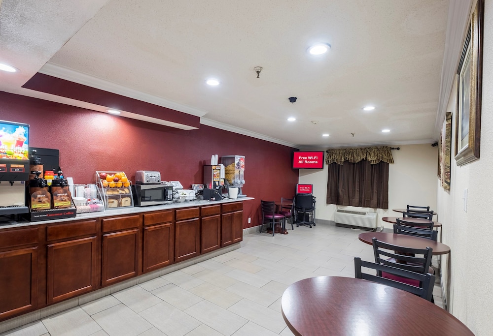 Red Roof Inn Binghamton North - photo 25