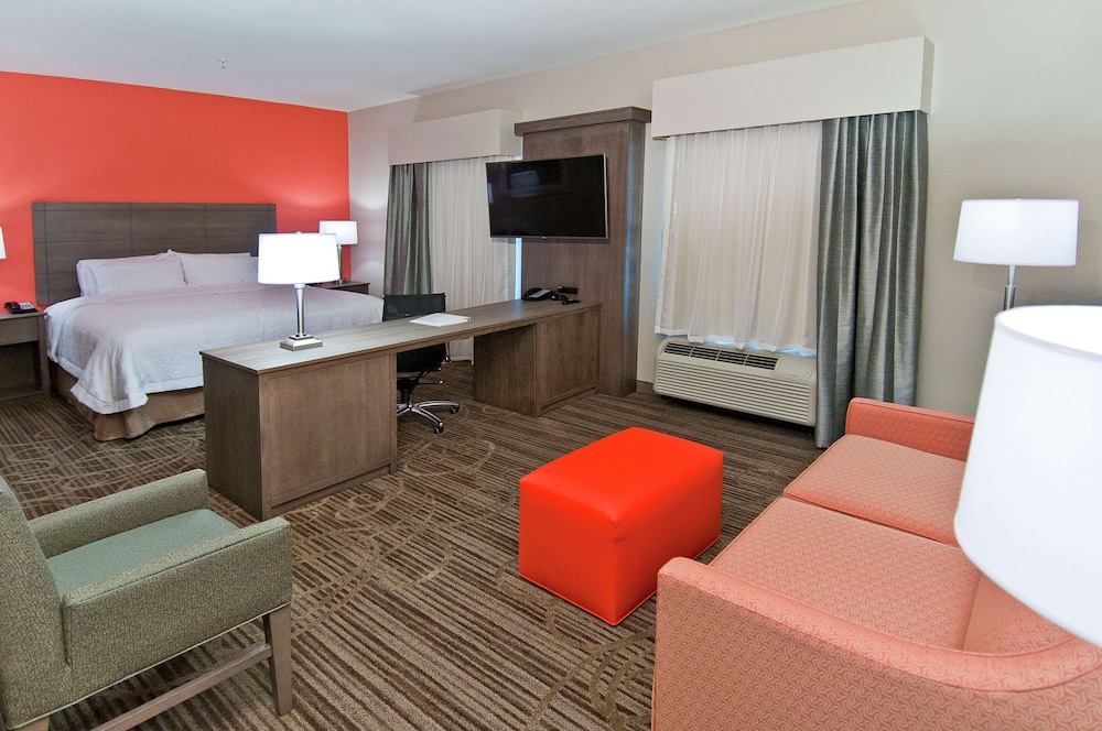 Hampton Inn & Suites Pensacola I 10 Pine Forest Road - photo 12