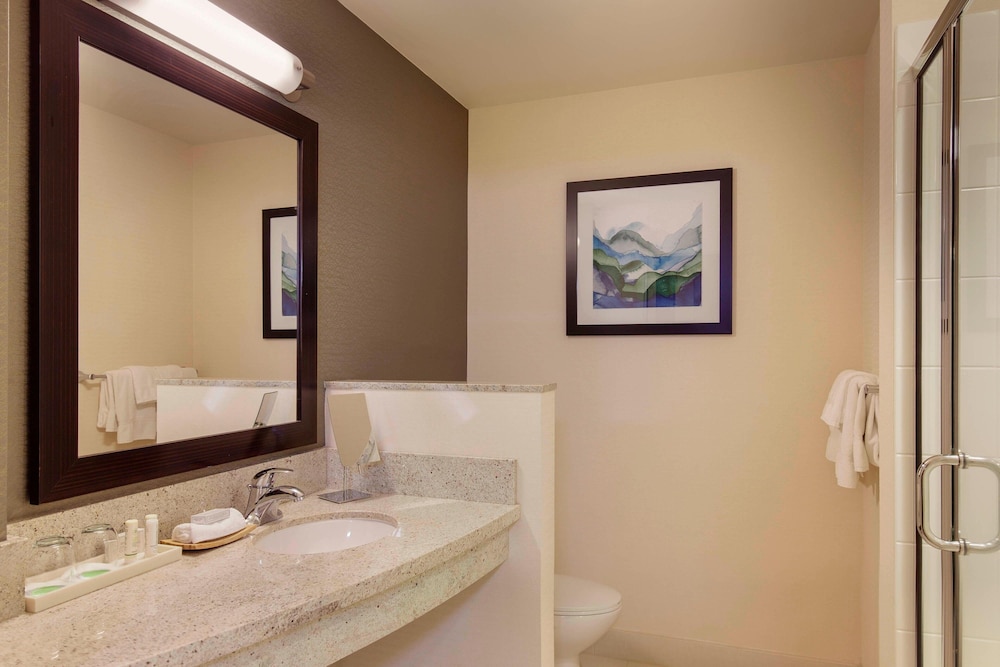 Courtyard by Marriott Portland City Center - photo 24