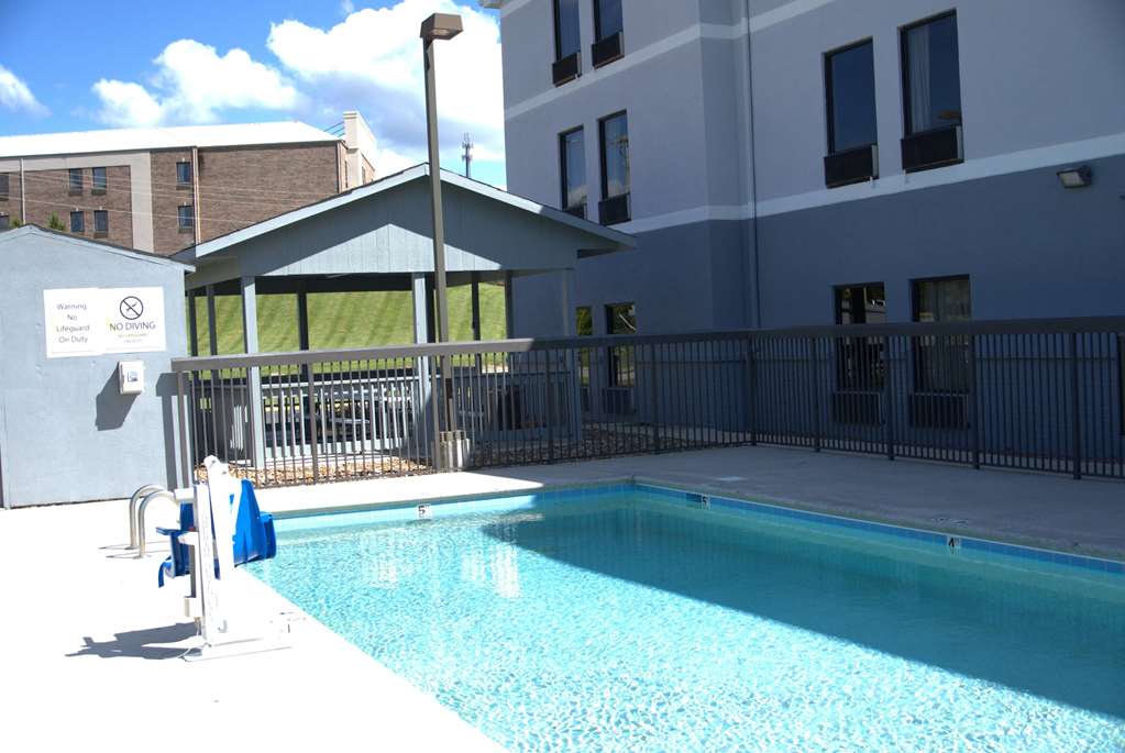 Super 8 by Wyndham Crossville TN - photo 9