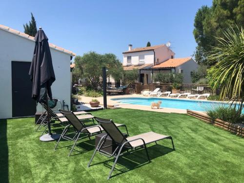 Les Oliviers in Villemoustaussou, France