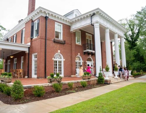 Truitt Vanderbilt Club — Lagrange