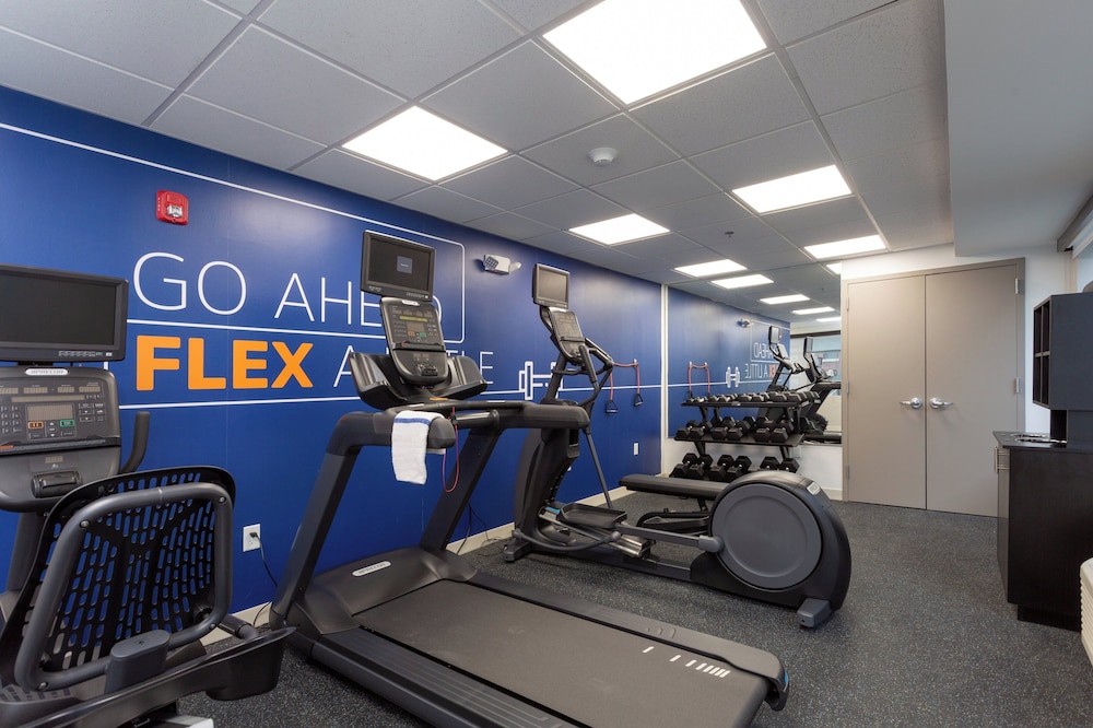 Holiday Inn Express New Rochelle by IHG - photo 28