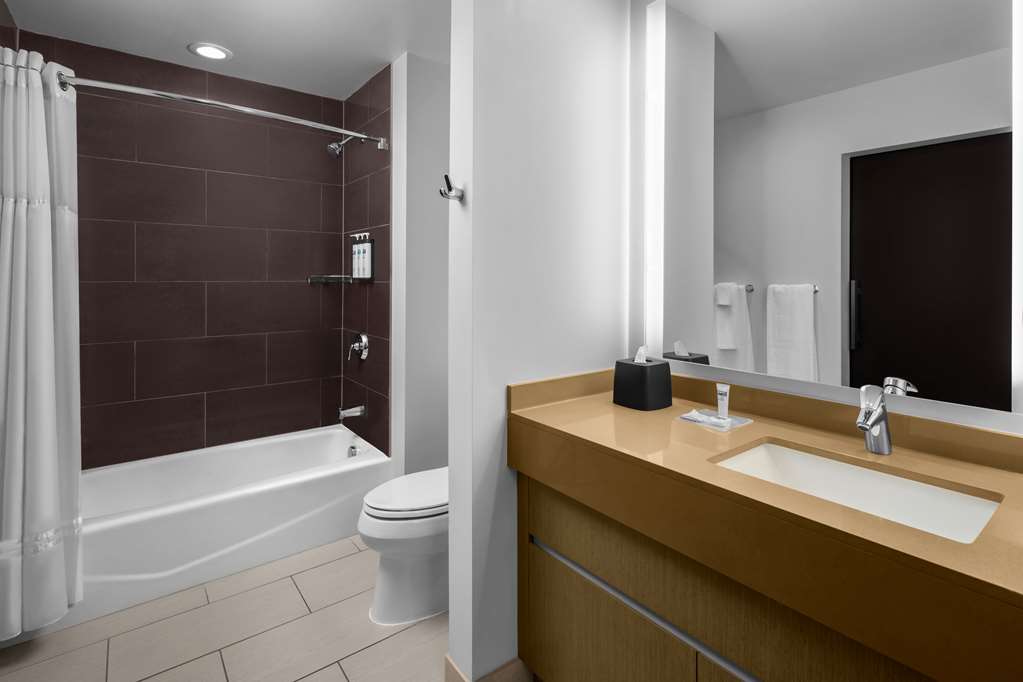 Hyatt House Raleigh North Hills - photo 38