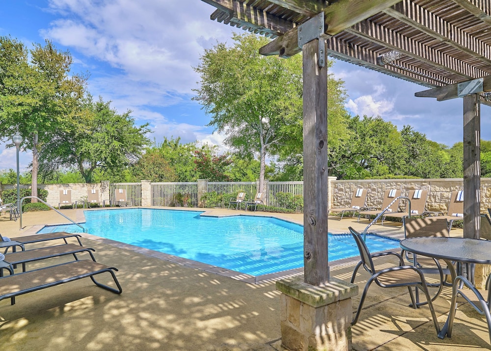 Hampton Inn & Suites Schertz - photo 32