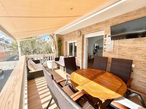 Apartamento Caravaca — 5-Star Luxury Hotel in Santa Pola, Spain