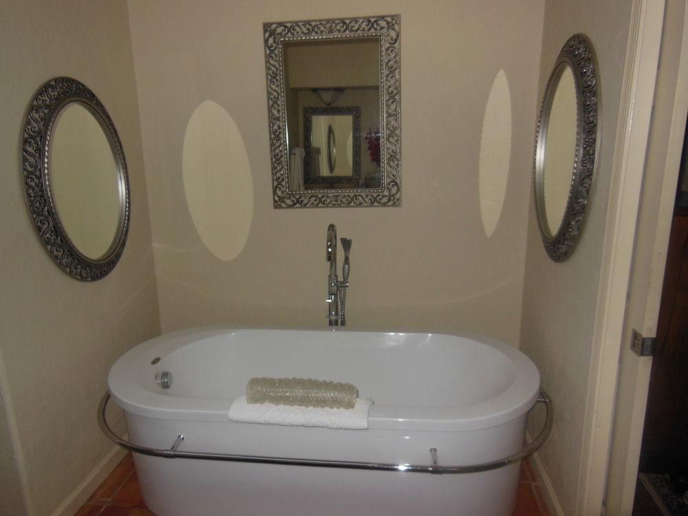 The SunCatcher Fine Country Inn - photo 15