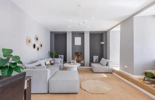 Waterfall City Centre apartment