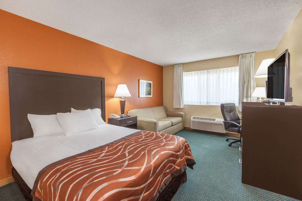 Baymont by Wyndham Midland - photo 12