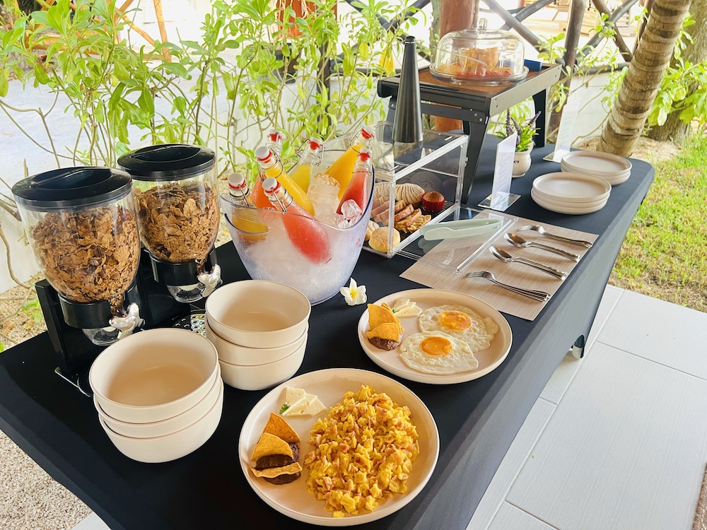 Azulea Bacalar Hotel & Spa Lagoon Front