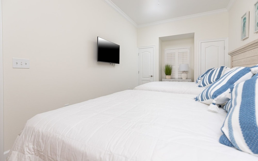 Phoenix Gulf Towers 1902 2 Bedroom Condo - photo 8
