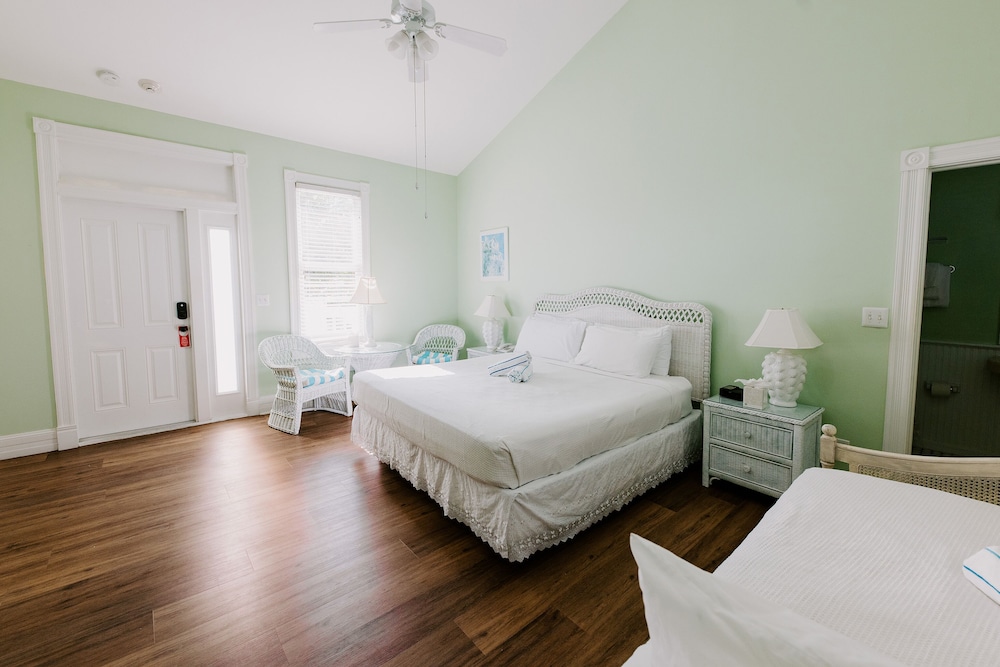 Amsterdam's Curry Mansion Inn - photo 12