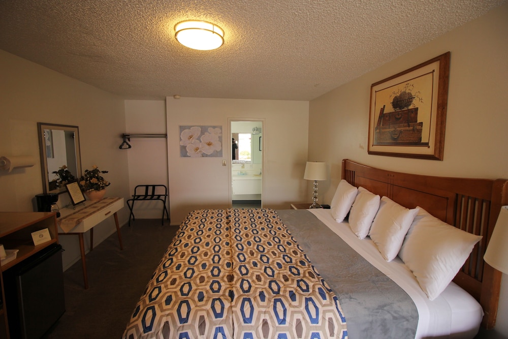 Mariner's Cove Inn - photo 17